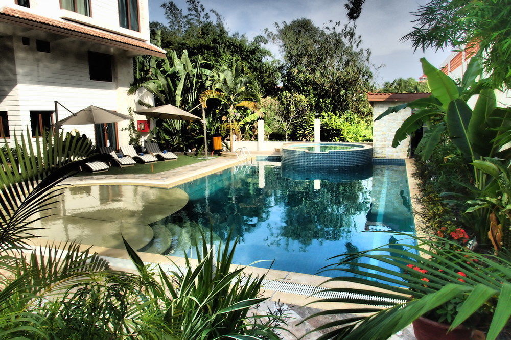 Deluxx Boutique Hotel Sihanoukville Exterior foto